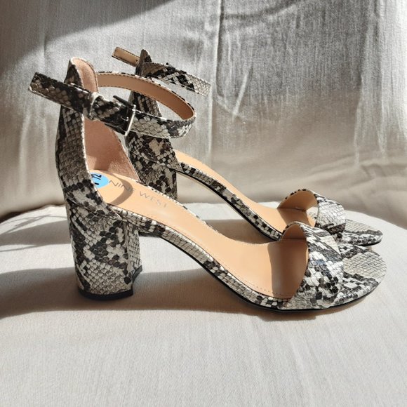 Nine West Block Heel Snakeskin Sandals | New! 7.5 - Picture 2 of 14